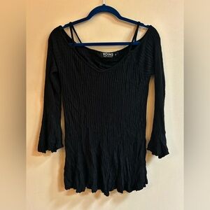 Yoins Black Peek a Boo Shoulder Blouse Shirt Top, Fluttery Whimsigoth Sleeves